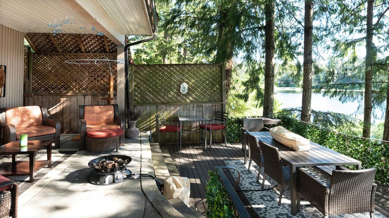 Willow Suite - Lakeside Retreat Victoria Esterno foto