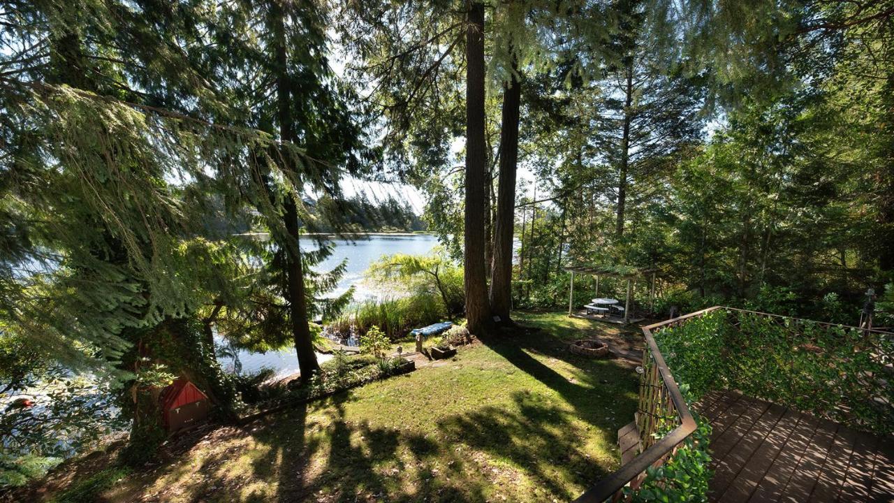 Willow Suite - Lakeside Retreat Victoria Esterno foto